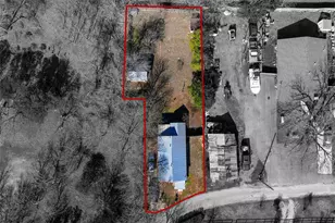 607 Garcia St, Lockhart, TX 78644 - Photo 2