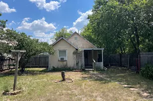 607 Garcia St, Lockhart, TX 78644 - Photo 22