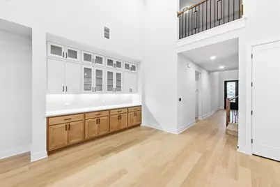 8700 Peristyle Drive, Austin, TX 78744 - Photo 14