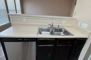 2705 Westhampton Ct, Round Rock, TX 78664 - Photo 4
