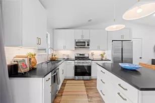 6809 Roanoke Dr, Austin, TX 78723 - Photo 8