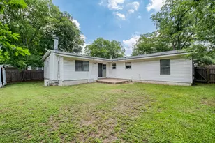 8202 Polar Dr, Austin, TX 78757 - Photo 24