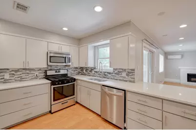8202 Polar Drive, Austin, TX 78757 - Photo 10