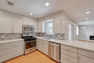8202 Polar Dr, Austin, TX 78757 - Photo 10