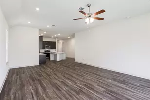 1917 Centerline Ln, Georgetown, TX 78628 - Photo 18