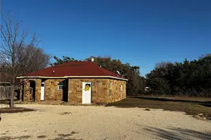 102 Austin Elaine Dr, Georgetown, TX 78633 - Photo 16