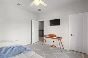 1940 Blue River Dr, Leander, TX 78641 - Photo 34