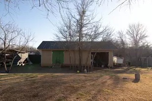 185 N Blushing Dr, Cedar Creek, TX 78612 - Photo 40