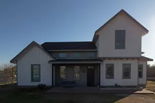 185 N Blushing Dr, Cedar Creek, TX 78612 - Photo 4