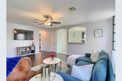 114 Easy Street, Hutto, TX 78634 - Photo 2