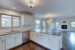19300 Crosswind Cir, Spicewood, TX 78669 - Photo 6