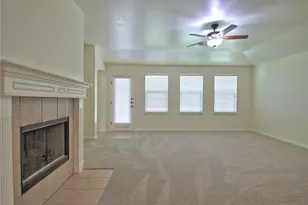 7749 Squirrel Hollow Dr, Georgetown, TX 78628 - Photo 12