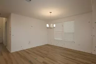 2008 Lolo Ln, Leander, TX 78641 - Photo 8