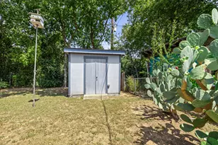 504 Heartwood Dr, Austin, TX 78745 - Photo 26