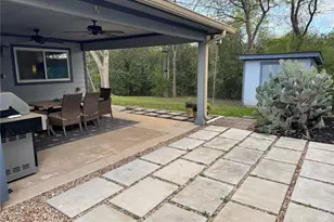 504 Heartwood Dr, Austin, TX 78745 - Photo 26