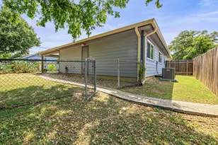 504 Heartwood Dr, Austin, TX 78745 - Photo 24