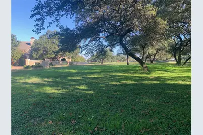 27029 Masters Pkwy., Spicewood, TX 78669 - Photo 2
