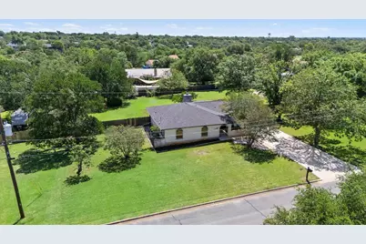 109 Woodland Road, Georgetown, TX 78628 - Photo 2