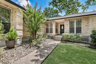 10803 Leafwood Ln, Austin, TX 78750 - Photo 2