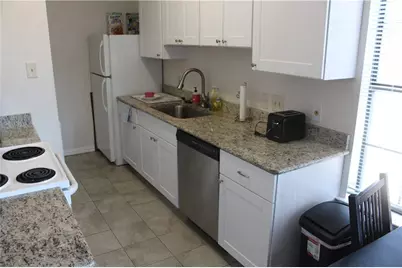 706 W 24th Street #203, Austin, TX 78705 - Photo 2