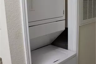 706 W 24th St, Austin, TX 78705 - Photo 6