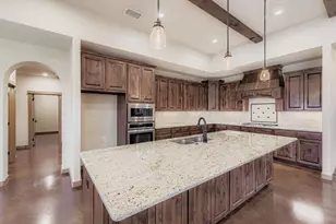 192 Freedom Dr, Georgetown, TX 78626 - Photo 8