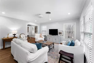1701 W 33rd St, Austin, TX 78703 - Photo 2