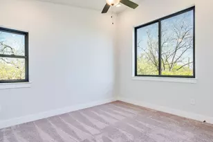 206 E Wonsley Dr, Austin, TX 78753 - Photo 16