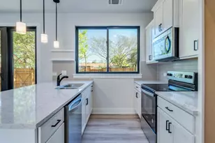 206 E Wonsley Dr, Austin, TX 78753 - Photo 6