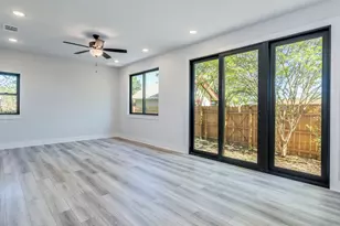 206 E Wonsley Dr, Austin, TX 78753 - Photo 6