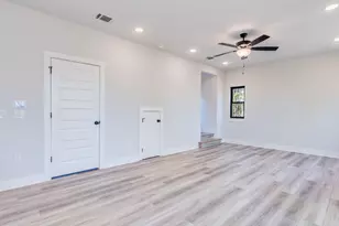 206 E Wonsley Dr, Austin, TX 78753 - Photo 6