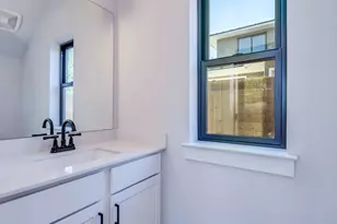 206 E Wonsley Dr, Austin, TX 78753 - Photo 10