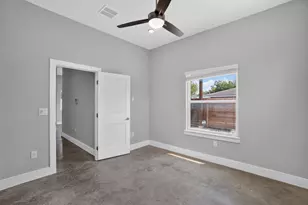 6303 Santos St, Austin, TX 78741 - Photo 12
