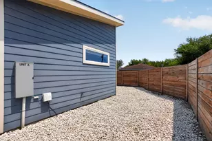 6303 Santos St, Austin, TX 78741 - Photo 28