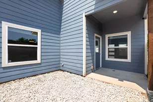 6303 Santos St, Austin, TX 78741 - Photo 24