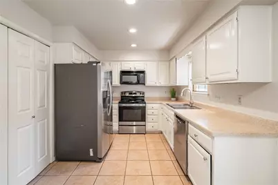 3800 Foust Trail #B, Georgetown, TX 78628 - Photo 4