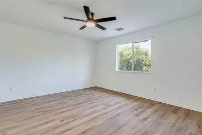 1106 Hughmont Drive, Pflugerville, TX 78660 - Photo 14