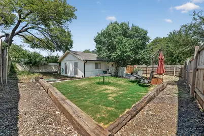 1628 Royal Hill Drive, Austin, TX 78741 - Photo 28