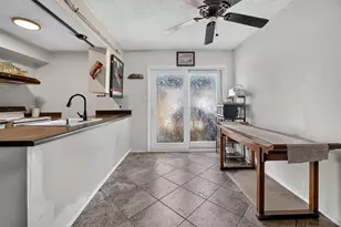 1628 Royal Hill Dr, Austin, TX 78741 - Photo 8