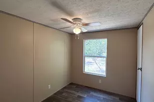 302 Lone Star Rd, Bastrop, TX 78602 - Photo 10