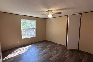 302 Lone Star Rd, Bastrop, TX 78602 - Photo 6