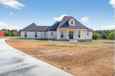 1035 Brandywine Court, Elgin, TX 78621 - Photo 2