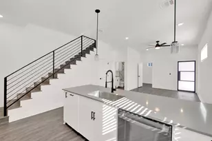 1106 Begonia Terrace, Austin, TX 78741 - Photo 14