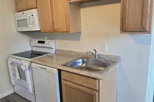 101 S Lockhart St, Manor, TX 78653 - Photo 8