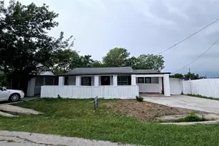 101 S Lockhart St, Manor, TX 78653 - Photo 6