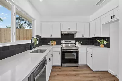 12505 Parkland Drive, Austin, TX 78729 - Photo 10