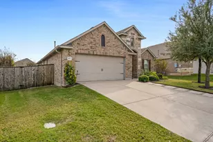 2923 Bluffstone Dr, Round Rock, TX 78665 - Photo 2