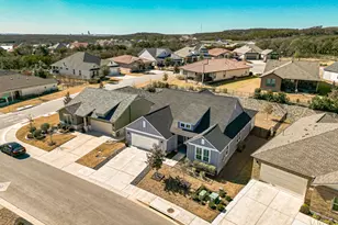 136 Calming Agave Wy, San Marcos, TX 78666 - Photo 4