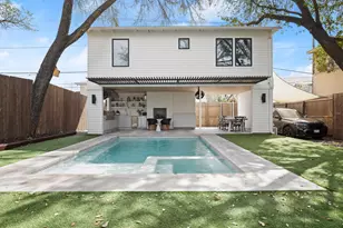 2109 Travis Heights Blvd, Austin, TX 78704 - Photo 2