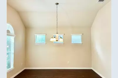 1104 Valerie Cove, Round Rock, TX 78665 - Photo 4